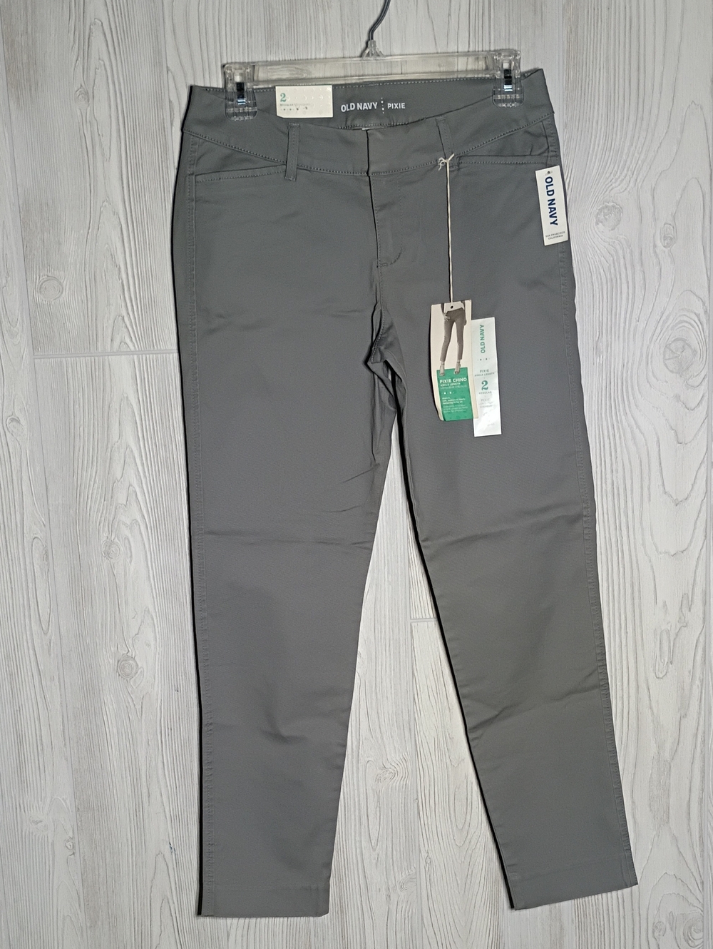 NWT: Old Navy Cropped Gray Pixie Pants